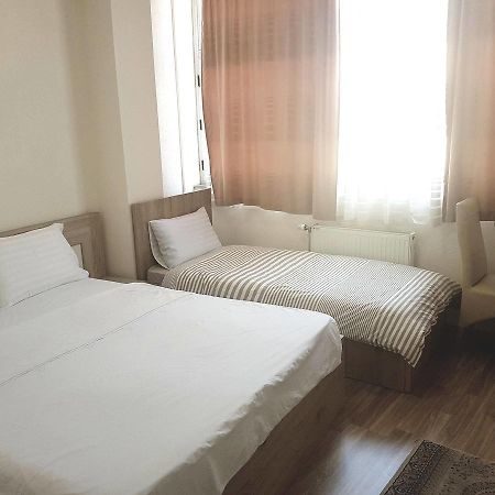 Bolero Hotel Ferizaj Luaran gambar