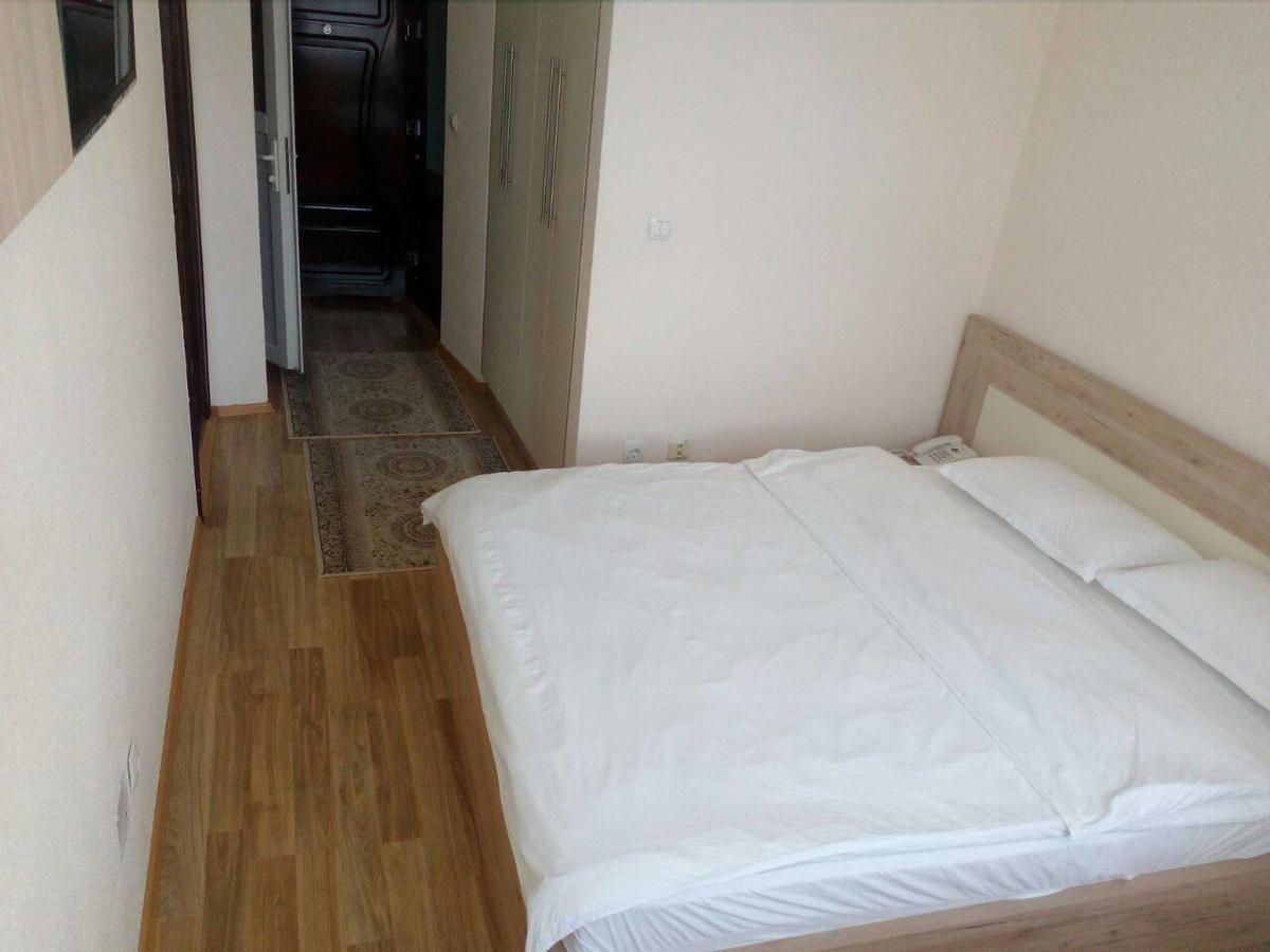 Bolero Hotel Ferizaj Luaran gambar