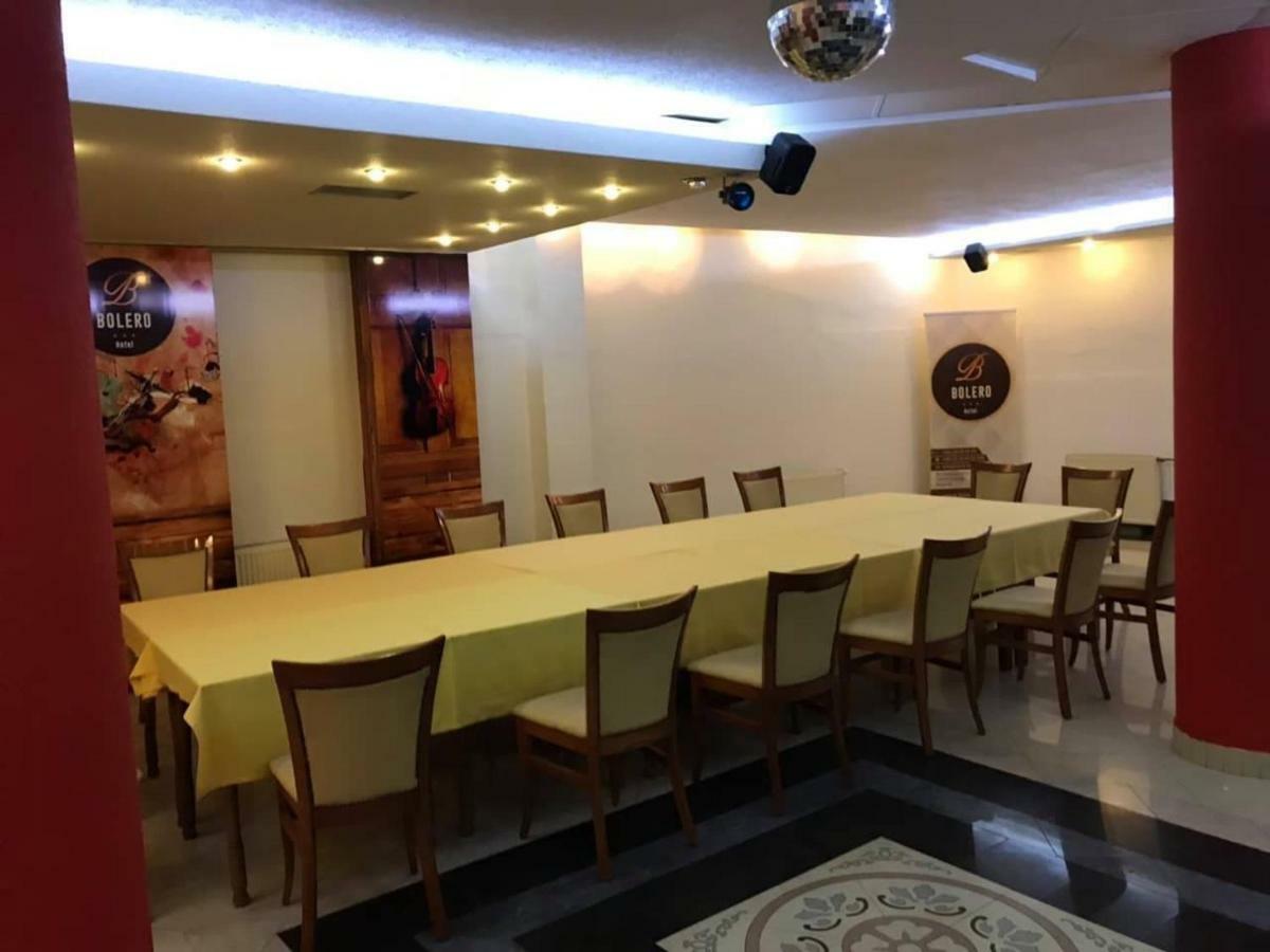 Bolero Hotel Ferizaj Luaran gambar